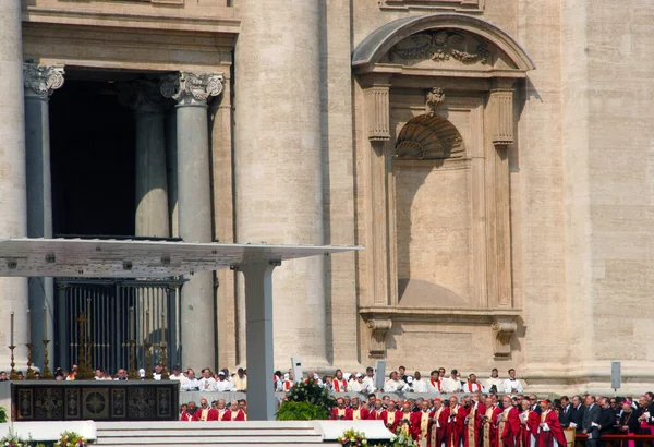 Náboženský Obřad Papežem Kardinály Velkém Hřbitově Baziliky San Pietro Vaticanu — Stock fotografie