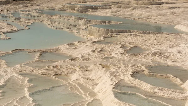Pamukkale 'nin termal yayları, unesco dünya mirası, yaz.