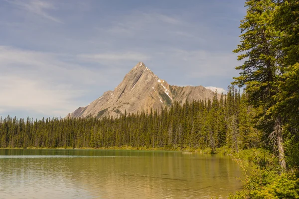 Landschap Van Cone Berg Met Watridge Meer Voorgrond Kananaskis Alberta — Stockfoto