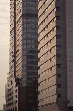 Guangzhou, Çin - 15 Mart 2016: Guangzhou şehir merkezindeki gökdelenin görünümü, guangdong, Çin