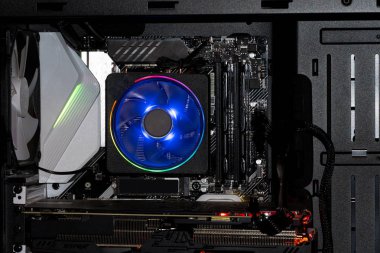 Neon ışıklı işlemci soğutucusu. Led Işık, Cpu Soğutucu.