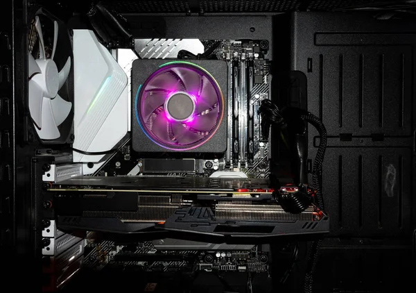 Neon ışıklı işlemci soğutucusu. Led Işık, Cpu Soğutucu.