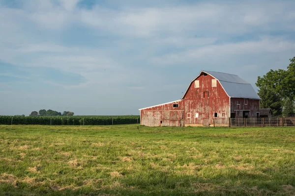 Vieille Grange Rouge Rustique Sur Une Ferme Activité Dans Illinois — Photo