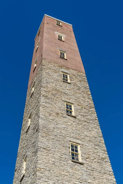 Strzał Wieża Dubuque Iowa Ten Strzał Tower Jest Ostatnią Pozostałą — Zdjęcie stockowe