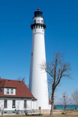 Rüzgar noktası deniz feneri (veya windpoint ışık istasyonu) 108 metreden uzun boylu standları ve büyük göller üzerinde en eski ve en yüksek fenerler biridir. Racine, Wisconsin, ABD.