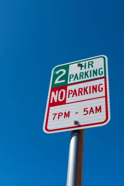 Hodina Dvě Hodiny Parkování Znamení Bez Parkování — Stock fotografie