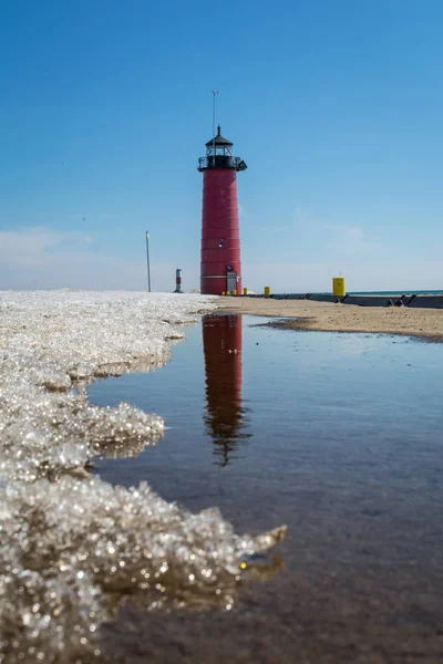 Latarnia Morska Pier Head Pierhead Północnej Kenosha Pod Koniec Zimy — Zdjęcie stockowe