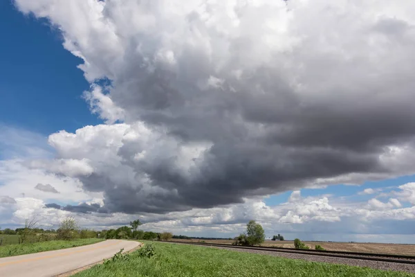 Storm Clouds Building Rural North Central Illinois Warm Spring Day — Stock Photo, Image