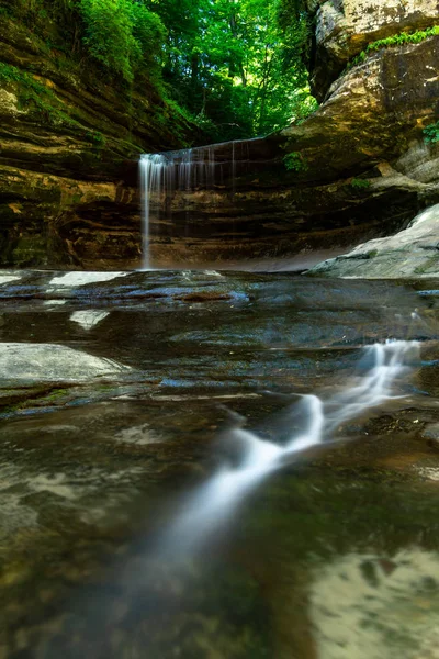 Springtijd Lasalle Canyon Uitgehongerd Rock State Deel Illinois — Stockfoto