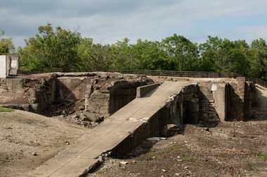 Eski demir işleri kalıntıları.