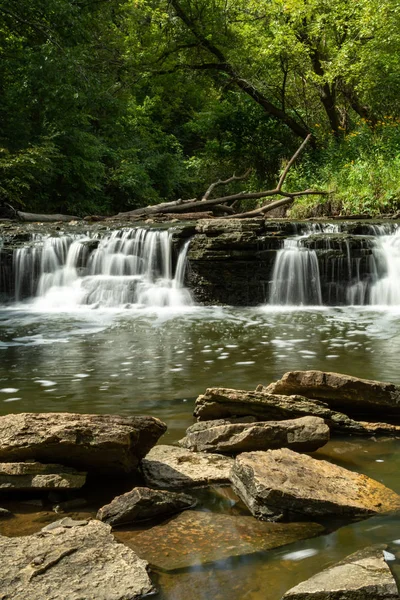 Kaskade in Wasserfall-Glen. — Stockfoto