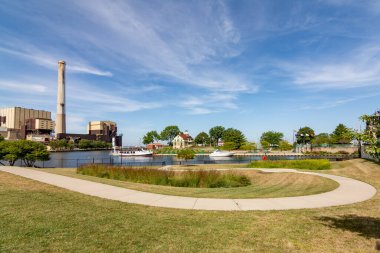 Michigan City limanı güzel bir yaz sabahında. Michigan Şehri, Indiana.