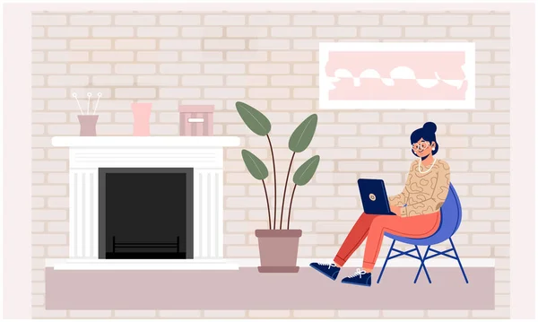 Kız evde dizüstü bilgisayarla çalışıyor.