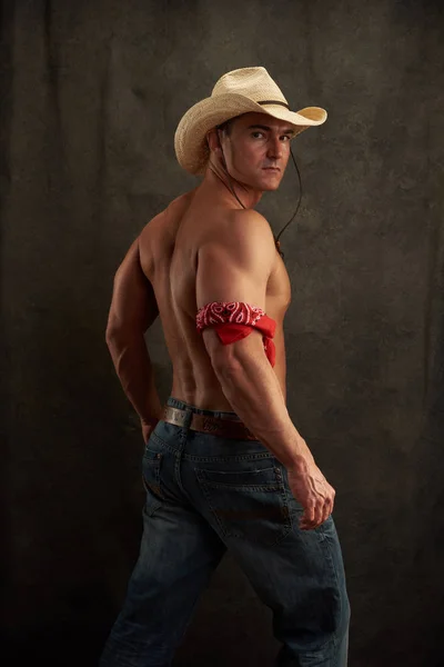 Sexy Cowboy Shows His Muscles — Stock Photo, Image