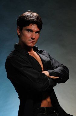 sıcak adam fotoğraf için poz.