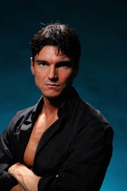 sıcak adam fotoğraf için poz.