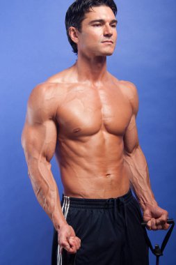 Seksi çocuk kaslarını çalıştırıyor..