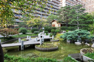 Monte Carlo - 12 Ekim 2017: Japon Bahçesi, Monte Carlo. Küçük ama çok güzel ve rahat bir Japon bahçesi..