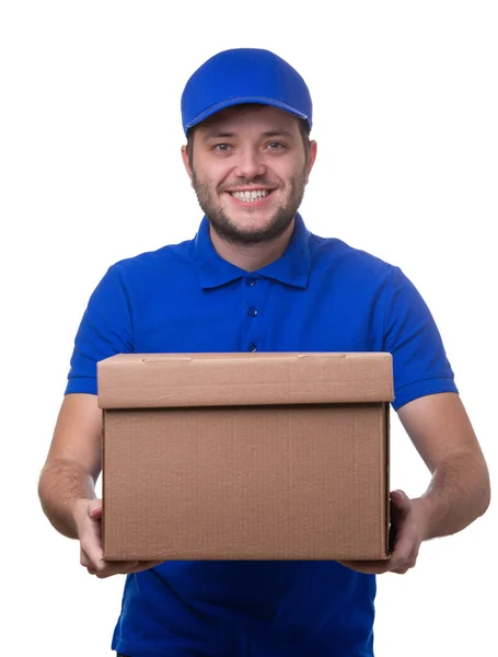 Φωτογραφία: ευτυχισμένος άνθρωπος στο μπλε t-shirt και μπέιζ-μπώλ ΚΑΠ με κουτί από χαρτόνι — Φωτογραφία Αρχείου