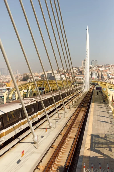 Foto de ferrocarril con trenes . — Foto de Stock