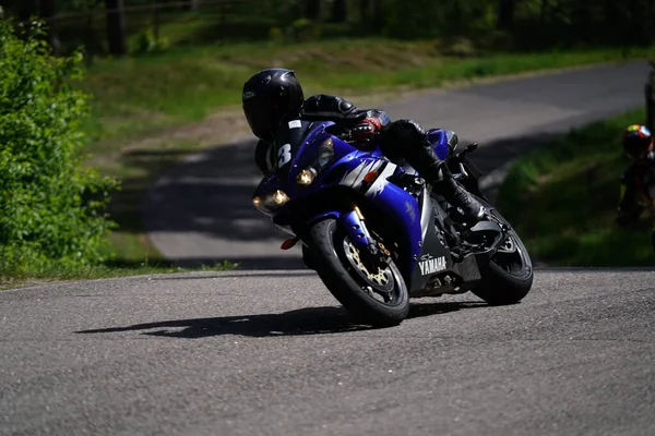 2020 Riga Latvia Motorcyclist Sport Bike Ride Empty Asphalt Road — 스톡 사진