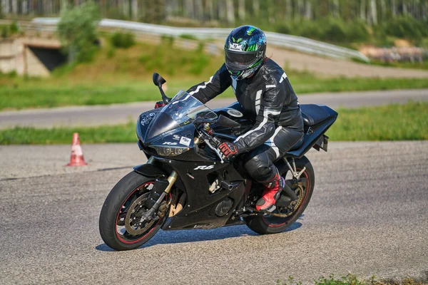 2020 Riga Lettonie Motocycliste Sur Circuit Course Excès Vitesse Autour — Photo