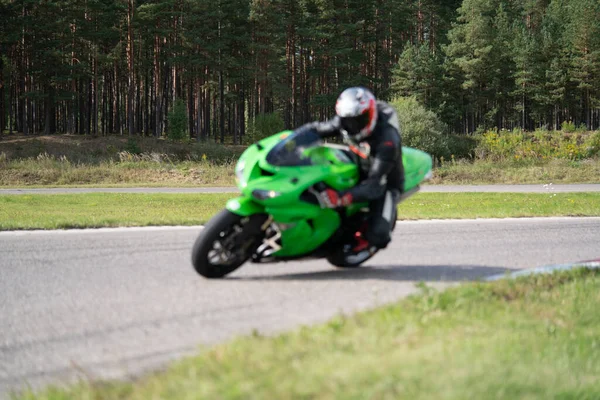 2020 Riga Lettonie Homme Moto Sur Route Amuser Conduire Route — Photo