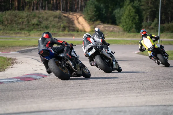 Motocicleta Prática Inclinando Para Canto Rápido Pista — Fotografia de Stock