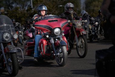 Motosiklet festivalinin kapanışı - 28 Eylül 2020: spor akortlu motosikletlerin park yeri