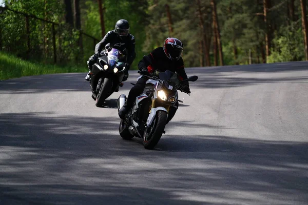 2020 Ropazi Latvia Motorcyclist Sport Bike Ride Empty Asphalt Road — 스톡 사진