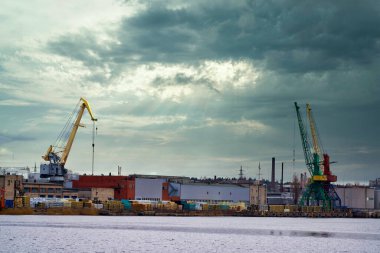 Endüstriyel Port kargo Vinçler.