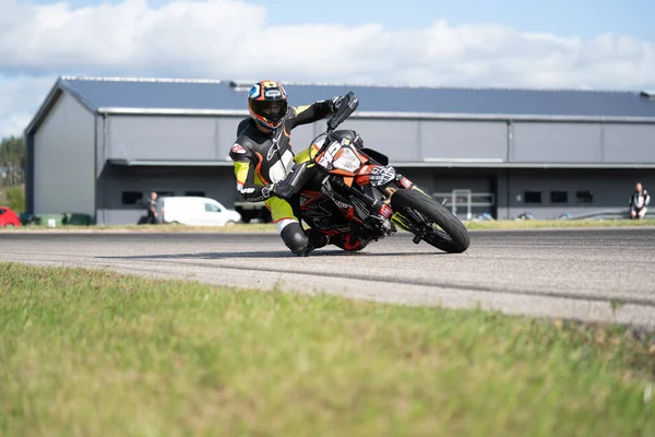 2020 Ropazi Latvia Motorcyclist Sport Bike Rides Empty Asphalt Road — Fotografia de Stock