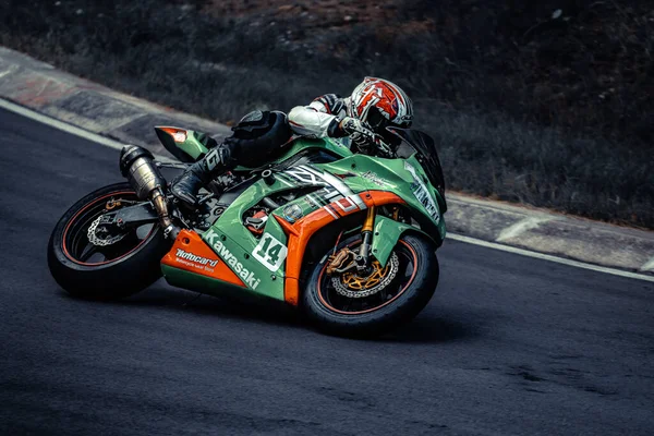 2020 Ropazi Latvia Motorcyclist Sport Bike Rides Empty Asphalt Road — Fotografia de Stock