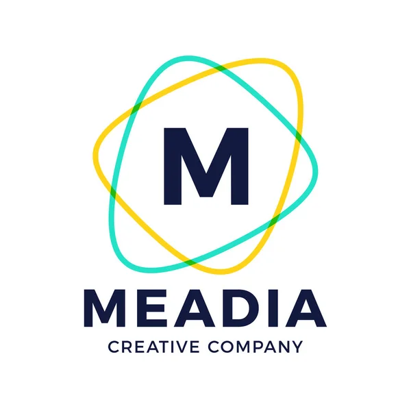 Creativ için renkli sıçrama arka plan tasarımı ile Letter M logosu — Stok Vektör
