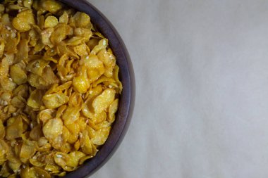 Kapatın Bal kaplı buğday gevrekli kahvaltı gevreğini