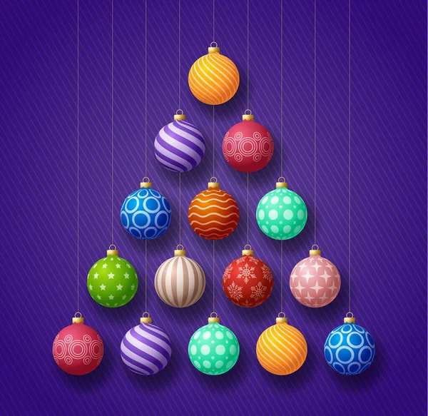圣诞和新年贺卡 圣诞和新年庆祝活动用色彩艳丽的紫色背景彩球做成的圣诞树 — 图库矢量图片