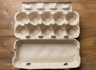 Biyolojik olarak bozunabilir yumurta kutusu. Kağıt ürünü geri dönüşümü, sıfır atık