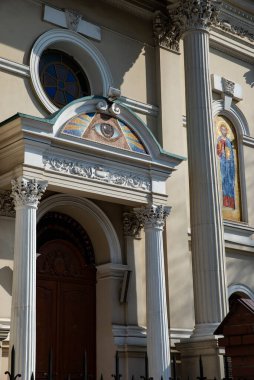 Şehirdeki Eski Ortodoks Kilisesi 'ne Giriş