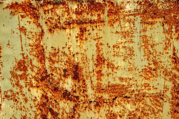 Ржавая Поверхность Окрашенной Металлической Двери Гаража — стоковое фото