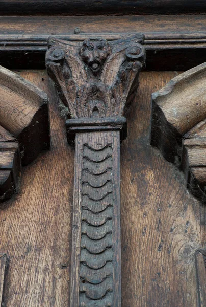 Tekstura Dekoracyjnych Drewnianych Elementów Drzwi — Zdjęcie stockowe