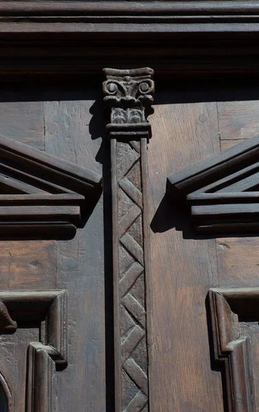 Текстура Декоративных Элементов Деревянных Дверей — стоковое фото