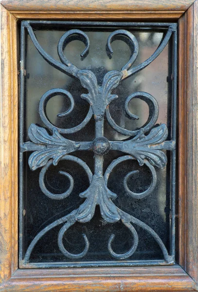 Eski Modern Dekoratif Metal Elementler Çitler Kapılar Pencere Pervazları — Stok fotoğraf