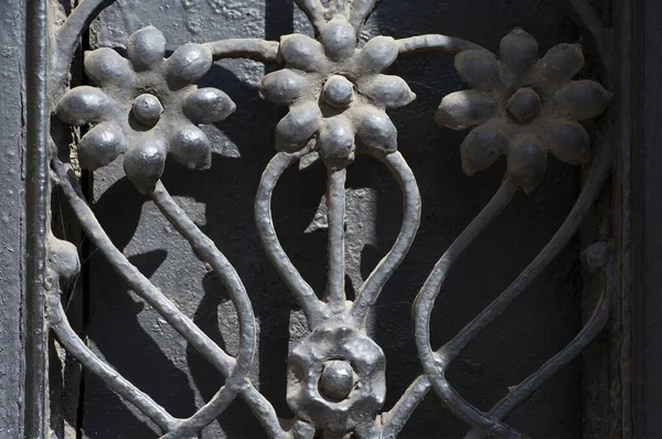 Старинные Современные Декоративные Кованые Металлические Элементы Заборов Ворот Оконных Решёток — стоковое фото