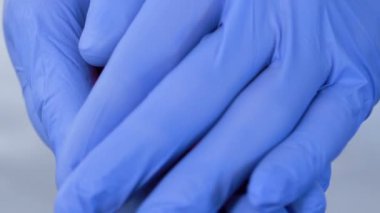 Kırmızı kalp doktorlar avuç içi, organ nakli, aşk ve insanlık, bağış