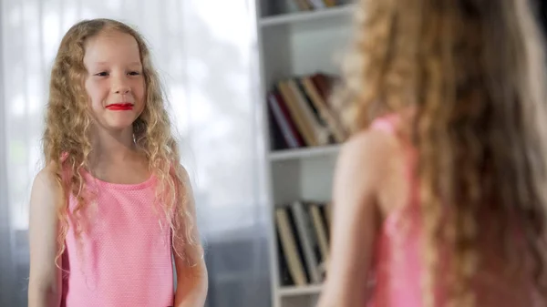 Small Girl Red Lips Smiling Front Mirror Trying Apply First — Stock Photo, Image