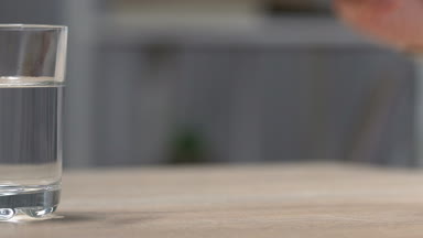 Kadın alarak sakinleştirici, anti-anksiyete ilaç, Doğum sonrası depresyon tedavisi