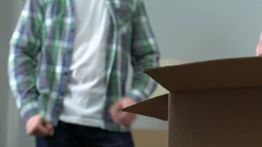 Tahriş olmuş despot koca karısını terk house, çift boşanma, kriz yapma