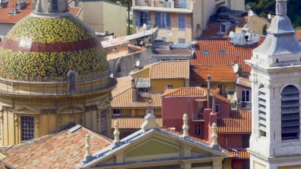 Vista superior do telhado da Catedral de Sainte-Reparate, arquitetura em Nice, turismo — Vídeo de Stock