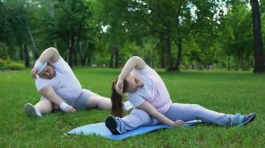 Şişko çift egzersiz kilo kaybı programı park birlikte, yeni başlayanlar sahip