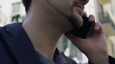 Tehdit, şantaj telefonla rahatsız edici konuşmak smartphone, işadamı